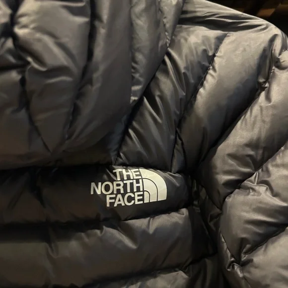 North Face Men’s Jacket Size Small - Picture 5 of 8